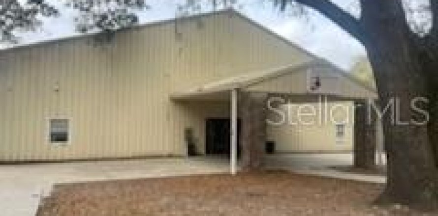 Commercial property in Apopka, Florida 1096.71 sq.m. № 1581078