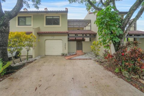 Townhouse in Doral, Florida 3 bedrooms, 159.05 sq.m. № 1962614 - photo 4