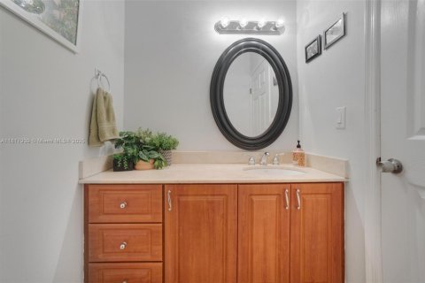 Townhouse in Doral, Florida 3 bedrooms, 159.05 sq.m. № 1962614 - photo 21