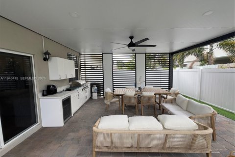 Touwnhouse à louer à Homestead, Floride: 4 chambres, 169.64 m2 № 1998316 - photo 6