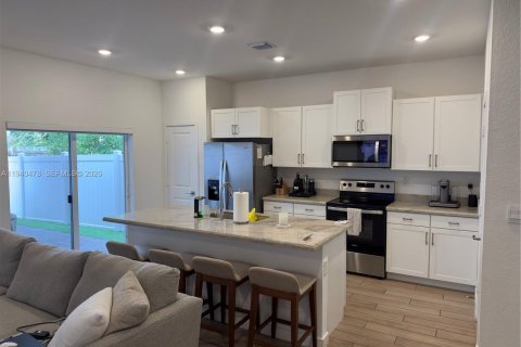 Touwnhouse à louer à Homestead, Floride: 4 chambres, 169.64 m2 № 1998316 - photo 29