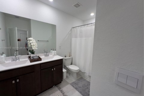 Touwnhouse à louer à Homestead, Floride: 4 chambres, 169.64 m2 № 1998316 - photo 20