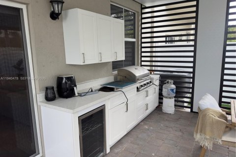 Touwnhouse à louer à Homestead, Floride: 4 chambres, 169.64 m2 № 1998316 - photo 5