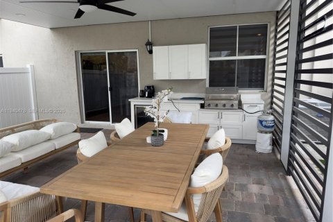 Touwnhouse à louer à Homestead, Floride: 4 chambres, 169.64 m2 № 1998316 - photo 8