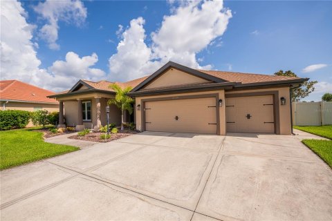 Casa en venta en North Port, Florida, 4 dormitorios, 250.46 m2 № 2215367 - foto 5