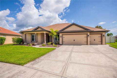 Casa en venta en North Port, Florida, 4 dormitorios, 250.46 m2 № 2215367 - foto 3