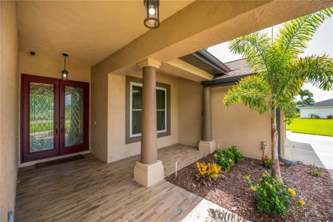 Casa en venta en North Port, Florida, 4 dormitorios, 250.46 m2 № 2215367 - foto 14