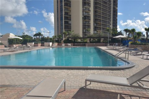 Condo in Aventura, Florida, 1 bedroom  № 2055488 - photo 23
