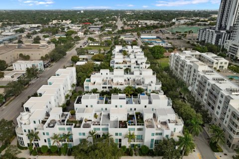 Condo in Fort Lauderdale, Florida, 3 bedrooms  № 1890158 - photo 9