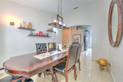 Villa ou maison à vendre à Wesley Chapel, Floride: 4 chambres, 170.1 m2 № 1807009 - photo 16