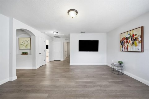 Casa en venta en Kissimmee, Florida, 5 dormitorios, 255.67 m2 № 2385936 - foto 27