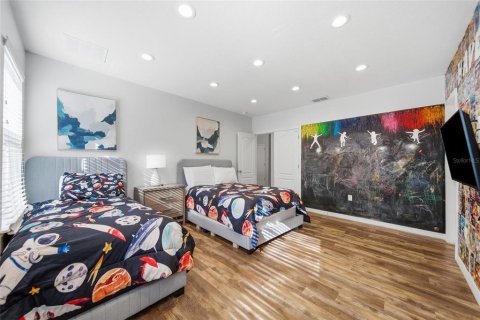 Casa en venta en Kissimmee, Florida, 5 dormitorios, 255.67 m2 № 2385936 - foto 16
