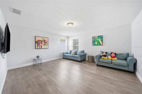 Casa en venta en Kissimmee, Florida, 5 dormitorios, 255.67 m2 № 2385936 - foto 26