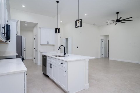 Villa ou maison à vendre à Orange City, Floride: 3 chambres, 151.15 m2 № 1904592 - photo 6