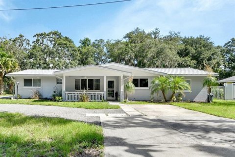House in Port Orange, Florida 4 bedrooms, 174.47 sq.m. № 1837557 - photo 1