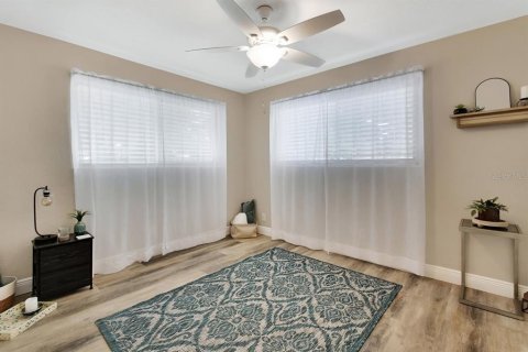 House in Port Orange, Florida 4 bedrooms, 174.47 sq.m. № 1837557 - photo 23