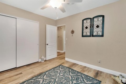 House in Port Orange, Florida 4 bedrooms, 174.47 sq.m. № 1837557 - photo 24