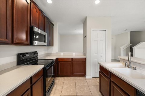 Touwnhouse à vendre à Orlando, Floride: 3 chambres, 168.71 m2 № 2201563 - photo 18