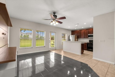 Touwnhouse à vendre à Orlando, Floride: 3 chambres, 168.71 m2 № 2201563 - photo 14