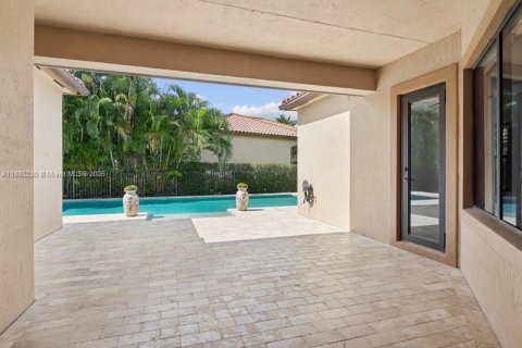 House in Cooper City, Florida 4 bedrooms, 273.32 sq.m. № 1943293 - photo 20