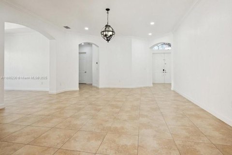 House in Cooper City, Florida 4 bedrooms, 273.32 sq.m. № 1943293 - photo 4