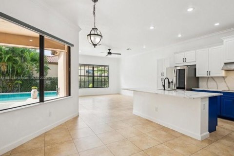 House in Cooper City, Florida 4 bedrooms, 273.32 sq.m. № 1943293 - photo 5