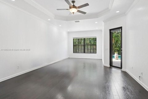 House in Cooper City, Florida 4 bedrooms, 273.32 sq.m. № 1943293 - photo 10