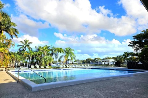 Condo in Margate, Florida, 2 bedrooms  № 2252190 - photo 29
