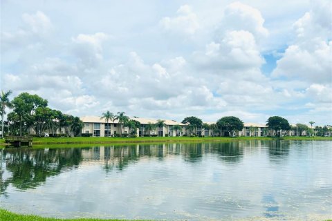 Condo in Margate, Florida, 2 bedrooms  № 2252190 - photo 2