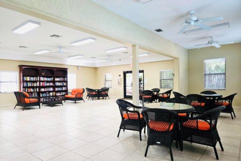 Condo in Margate, Florida, 2 bedrooms  № 2252190 - photo 20
