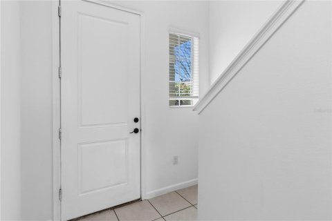House in Davenport, Florida 4 bedrooms, 170.85 sq.m. № 2124794 - photo 11