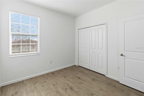 House in Davenport, Florida 4 bedrooms, 170.85 sq.m. № 2124794 - photo 19