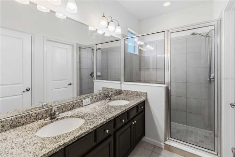 House in Davenport, Florida 4 bedrooms, 170.85 sq.m. № 2124794 - photo 17