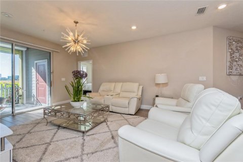 Condominio en venta en Orlando, Florida, 2 dormitorios, 143.91 m2 № 1557237 - foto 5