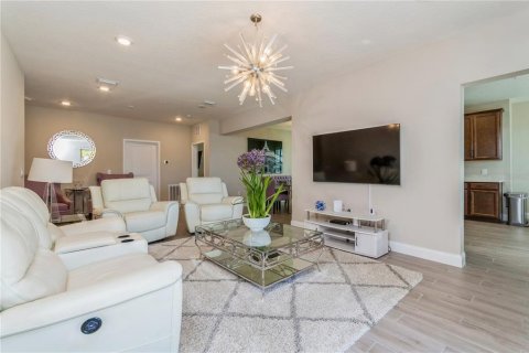 Condominio en venta en Orlando, Florida, 2 dormitorios, 143.91 m2 № 1557237 - foto 4
