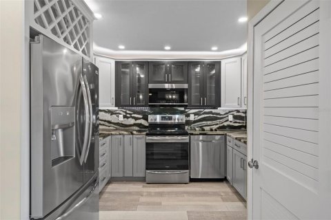 Condominio en venta en Saint Petersburg, Florida, 2 dormitorios, 94.57 m2 № 1538981 - foto 15