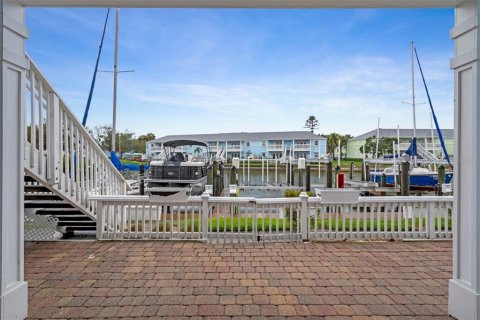Condominio en venta en Saint Petersburg, Florida, 2 dormitorios, 94.57 m2 № 1538981 - foto 1