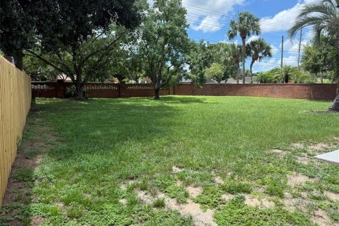 House in Orlando, Florida 3 bedrooms, 117.99 sq.m. № 1857885 - photo 4