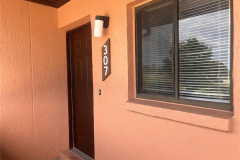 Condominio en Cocoa, Florida, 2 dormitorios  № 2209201