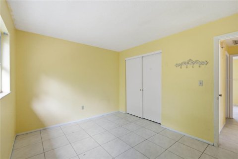 House in Largo, Florida 4 bedrooms, 153.29 sq.m. № 2342105 - photo 8