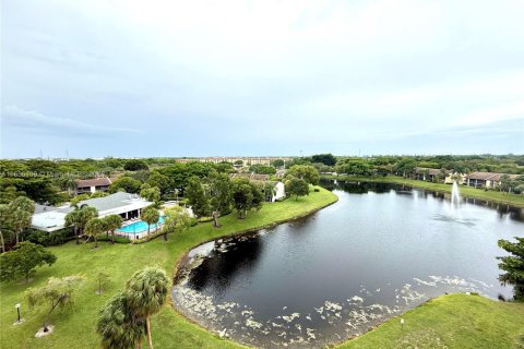 Copropriété à louer à Deerfield Beach, Floride: 2 chambres, 111.48 m2 № 1880097 - photo 1