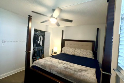 Copropriété à louer à Deerfield Beach, Floride: 2 chambres, 111.48 m2 № 1880097 - photo 12