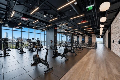 Купить кондоминиум в Майами, Флорида 3 спальни, 105.44м2, № 2085064 - фото 17