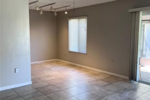 Condo in Kissimmee, Florida, 2 bedrooms  № 1873352 - photo 13