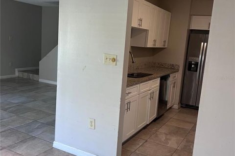 Condo in Kissimmee, Florida, 2 bedrooms  № 1873352 - photo 14