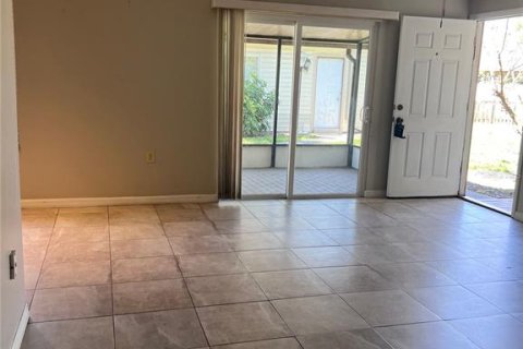 Condo in Kissimmee, Florida, 2 bedrooms  № 1873352 - photo 12