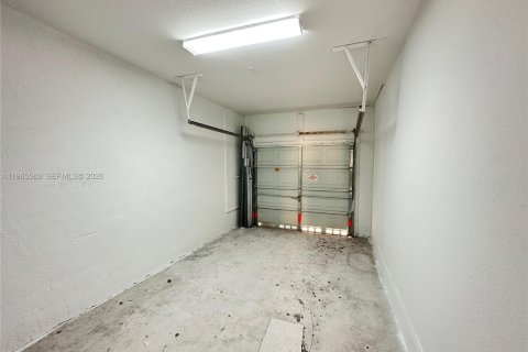 Adosado en alquiler en Miami, Florida, 3 dormitorios, 164.44 m2 № 2027204 - foto 3