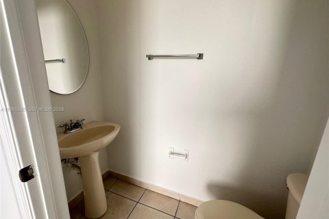 Adosado en alquiler en Miami, Florida, 3 dormitorios, 164.44 m2 № 2027204 - foto 7