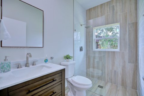 House in Sebring, Florida 2 bedrooms, 106.93 sq.m. № 1941232 - photo 12