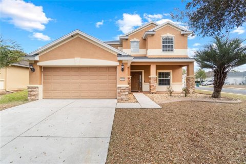 Casa en Ocala, Florida 4 dormitorios, 233.28 m2 № 2093829
